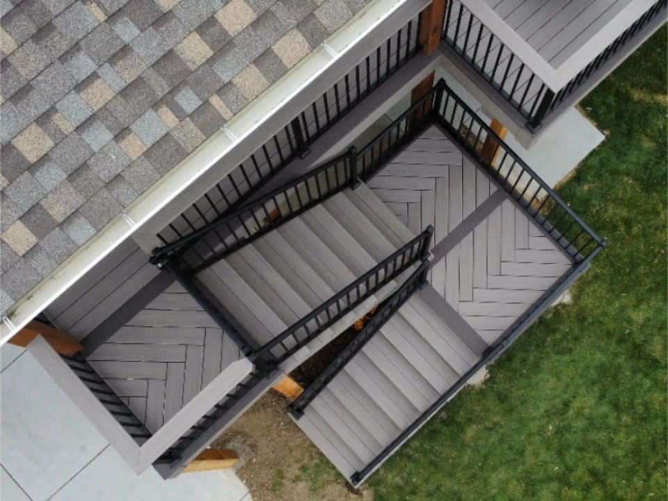 Composite deck